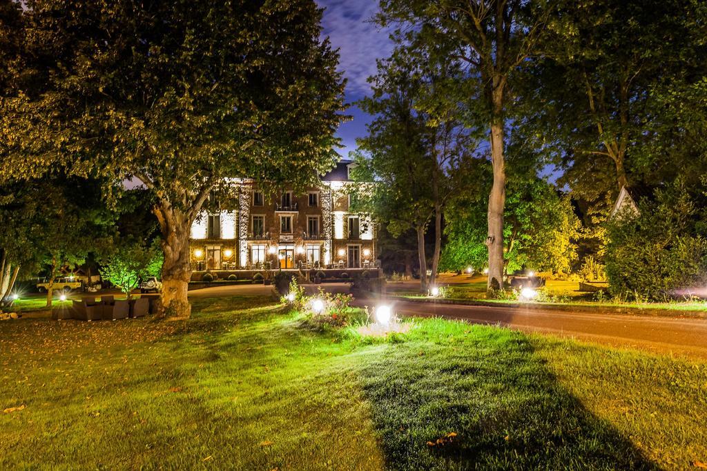 Logis Hotel & Restaurant - Le Manoir De Sauvegrain Saint-Lambert  Exterior photo