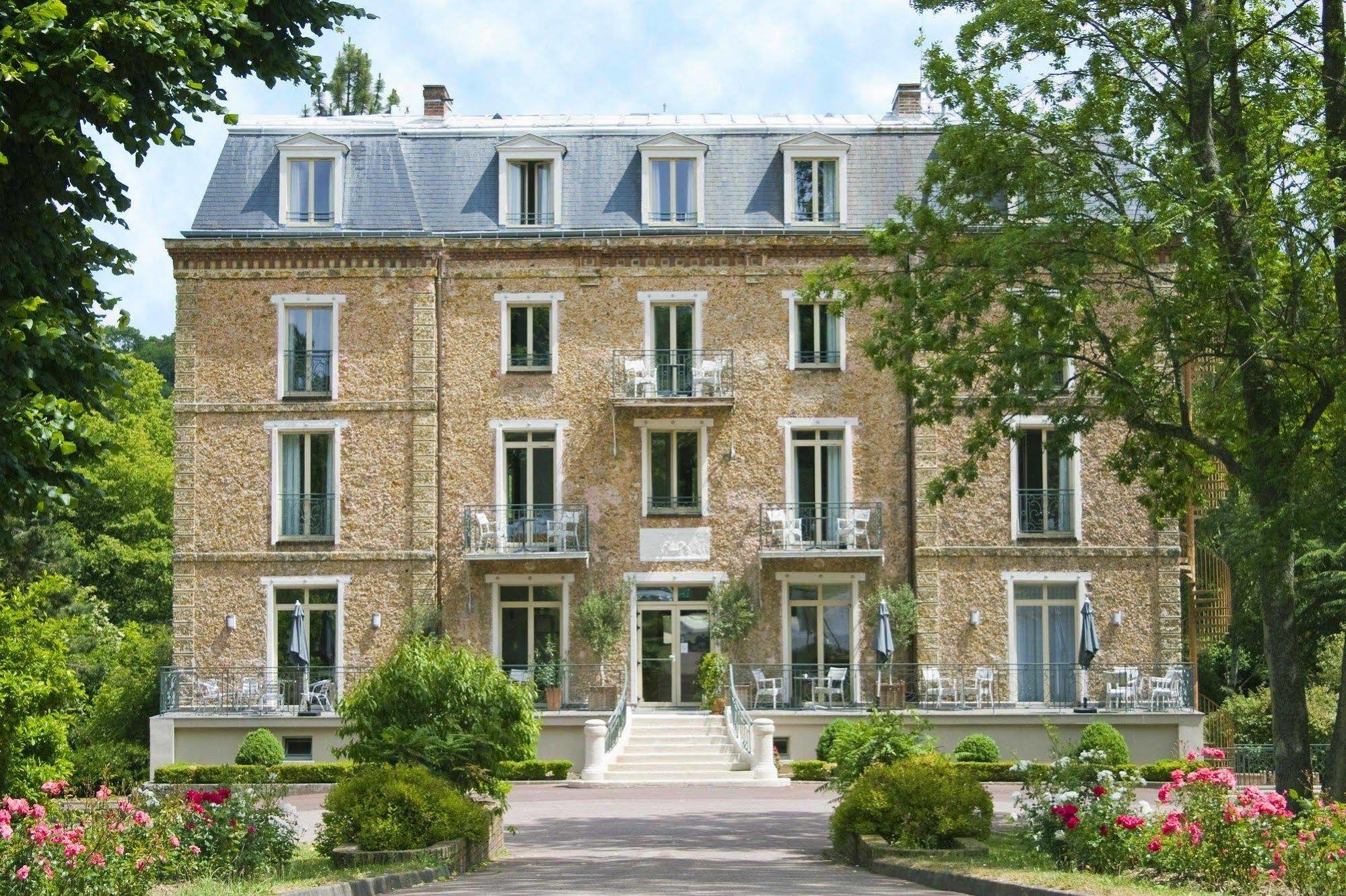 Logis Hotel & Restaurant - Le Manoir De Sauvegrain Saint-Lambert  Exterior photo